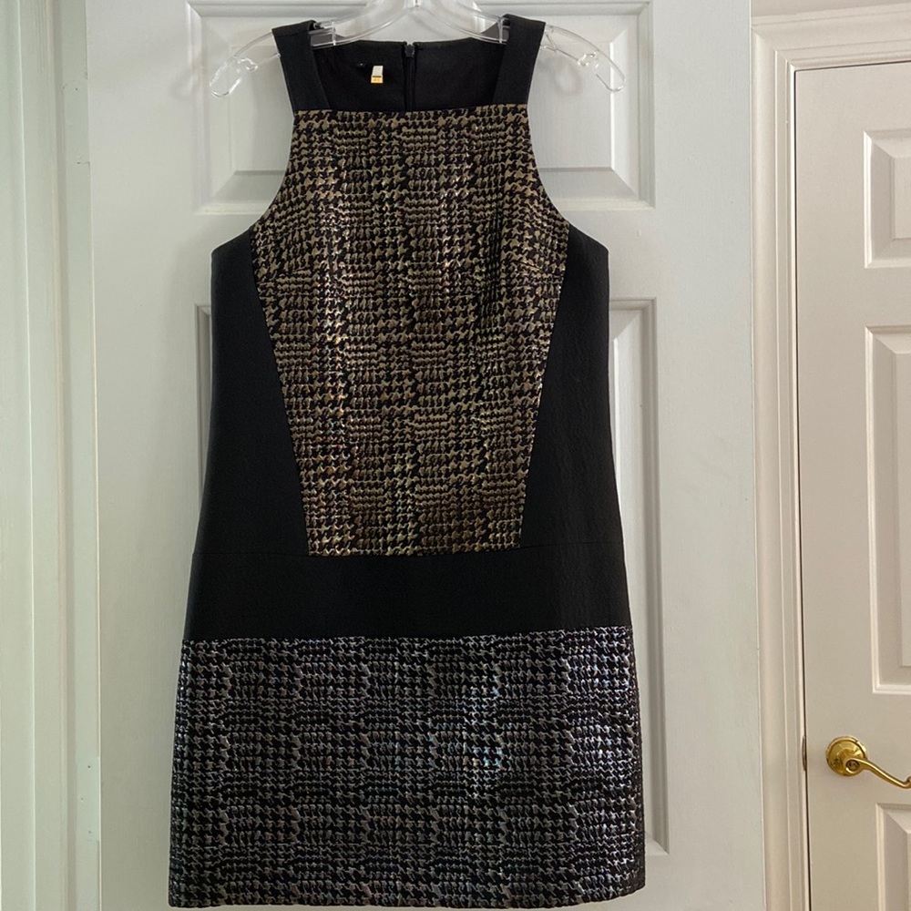 Content Self Sleeveless Cocktail Dress